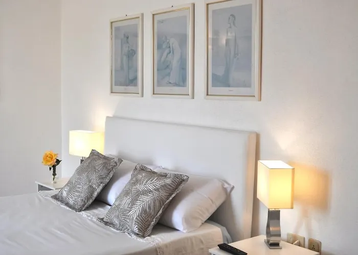 Luce Oda ve Kahvaltı 3*